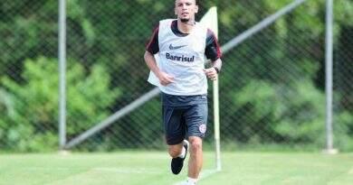 Inter encerra vínculo com lateral-direito Alemão Inter encerra vínculo com lateral-direito Alemão