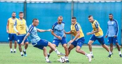 Grêmio irá recorrer de punição por injúria racial. Clube foi condenado a multa de R$ 30 mil Grêmio irá recorrer de punição por injúria racial. Clube foi condenado a multa de R$ 30 mil