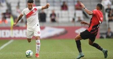 Inter descarta negociação de lateral Heitor, alvo do Sport Inter descarta negociação de lateral Heitor, alvo do Sport