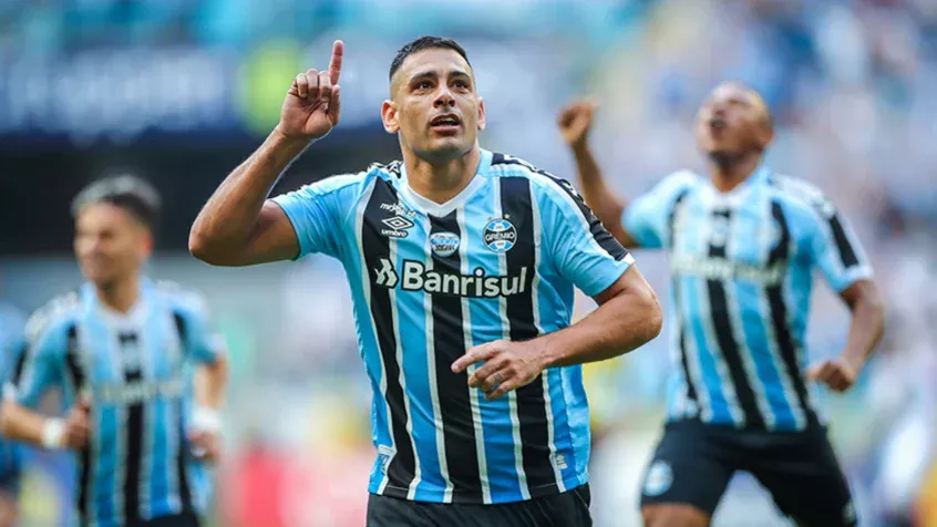 Grêmio fica de olho em jogos de adversários diretos na briga pelo