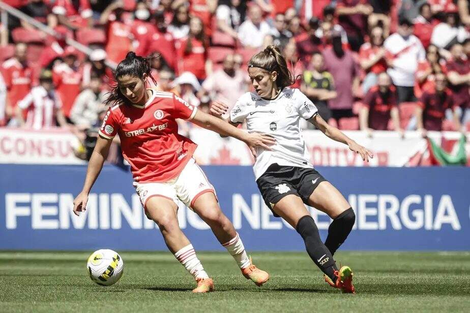 Com o maior público da história do futebol feminino, Inter e Corinthians  empatam em 1 a 1 pela final do Brasileirão - TV Pampa