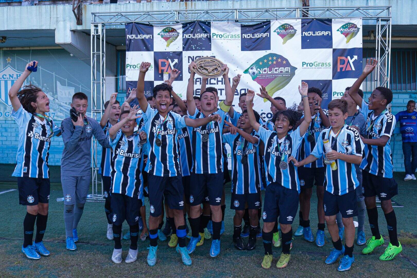 Escola de Futebol Paraná Clube Bairro Alto, Sports