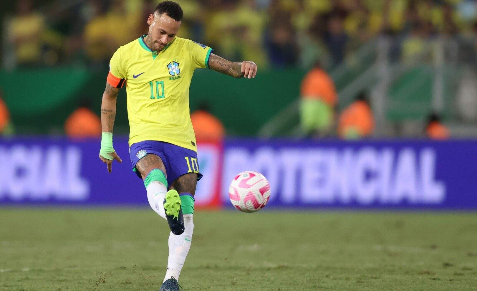 Neymar vai ganhar no Al-Hilal o terceiro maior salário do mundo; confira a  lista