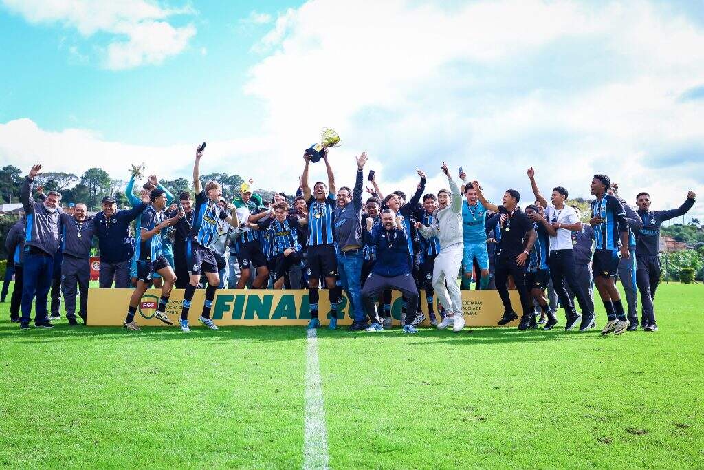 Grêmio vence o clássico Grenal e é bicampeão gaúcho Sub-17